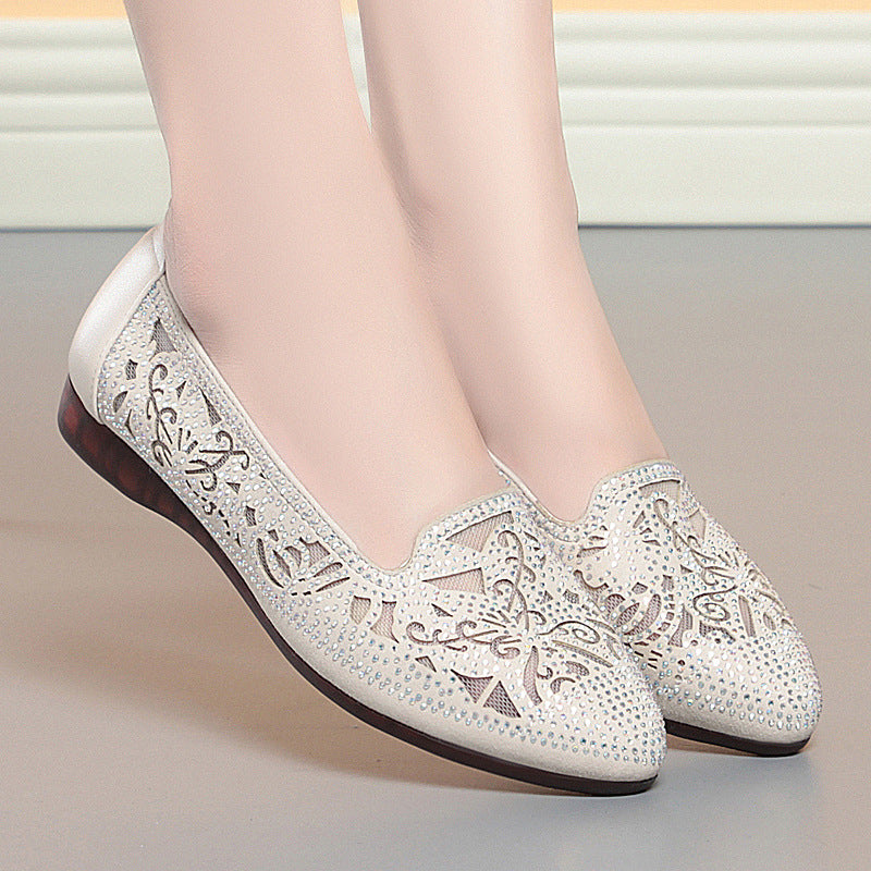 Damen Elegante Ballerinas mit filigranem Cut-Out-Design und funkelnden Strassdetails EB