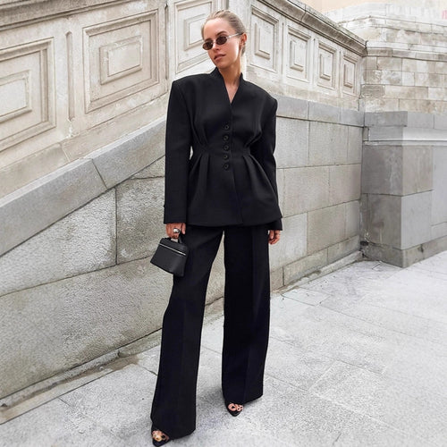 Damen Eleganter Blazer-Hosenanzug mit taillierter Silhouette und klassischen Knopfdetails EB