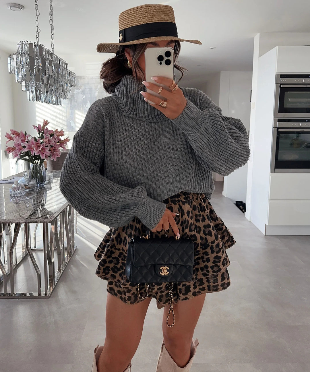 Damen Strickpullover mit hohem Kragen und voluminösen Ärmeln EB