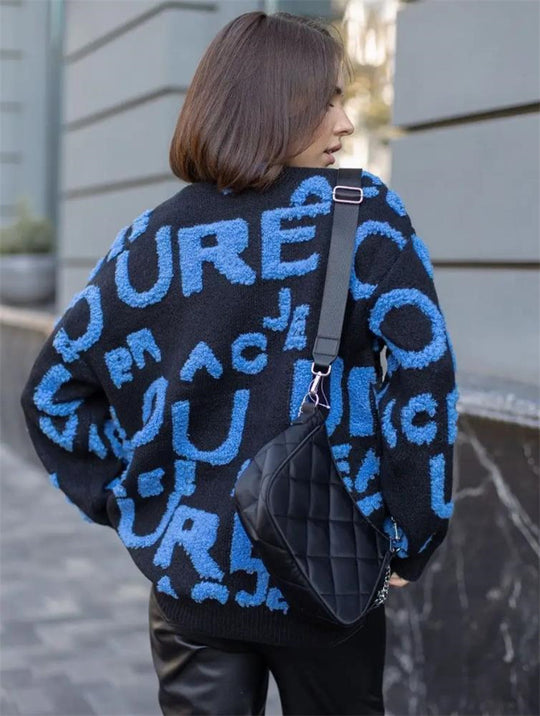 Damen Oversized Strickpullover mit auffälligem Schriftzug und lässiger Passform EB