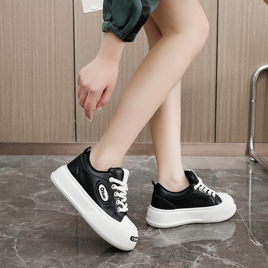 Damen modische Plateau Sneakers mit verstärktem Sohlenprofil und atmungsaktiven Materialien EB