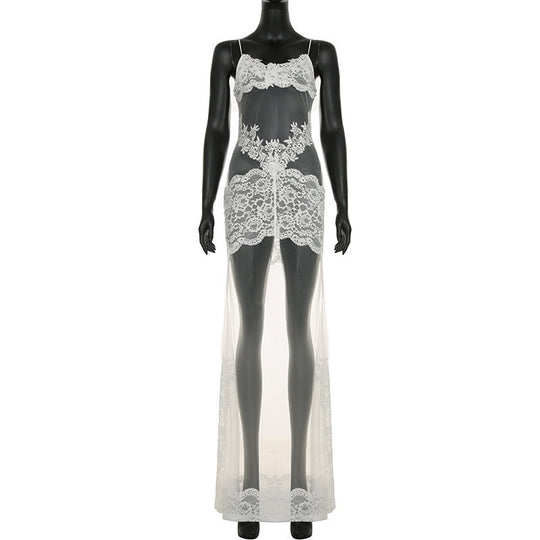 Damen Elegantes transparentes Spitzen-Nachtkleid mit verführerischen Akzenten EB