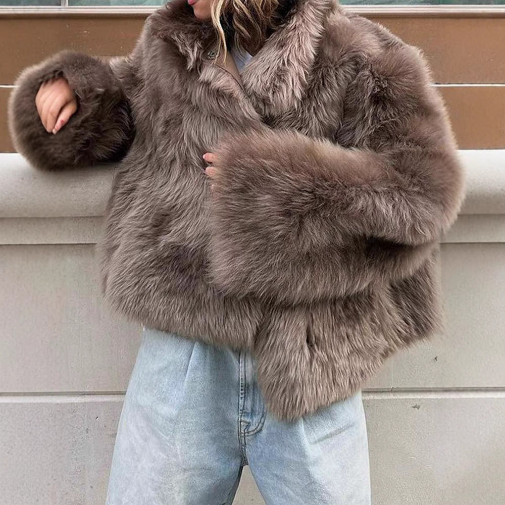 Damen Modische Kurzjacke aus hochwertigem Kunstfell mit elegantem Kragen EB