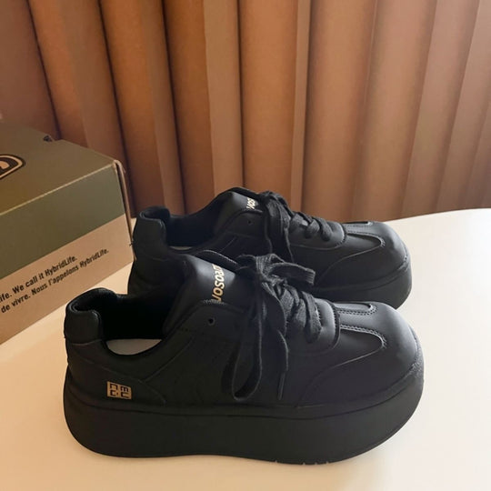 Damen Modische Plateau-Sneaker mit bequemem Schnürsystem und urbanem Design EB