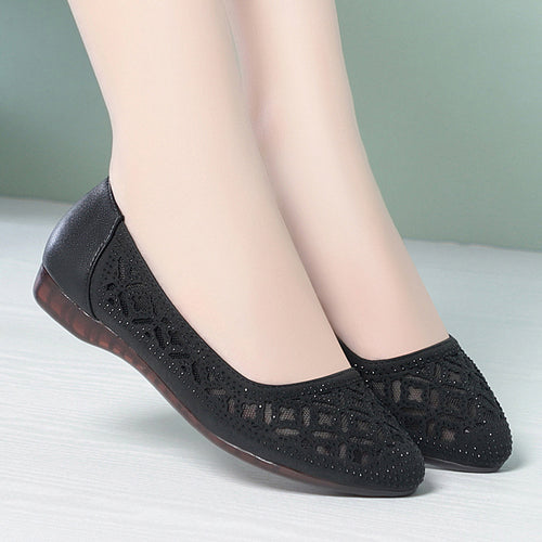 Damen Ballerinas mit elegantem Lochdesign und funkelnden Strassakzenten EB