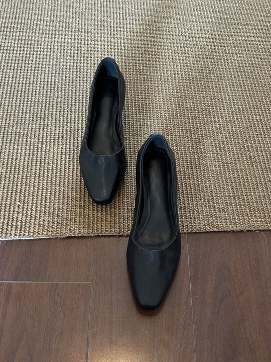 Damen Elegante und bequeme Slipper mit spitzem Zehenbereich EB
