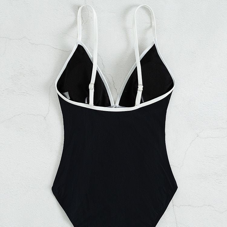 Damen eleganter Badeanzug mit Kontrastnähten EB