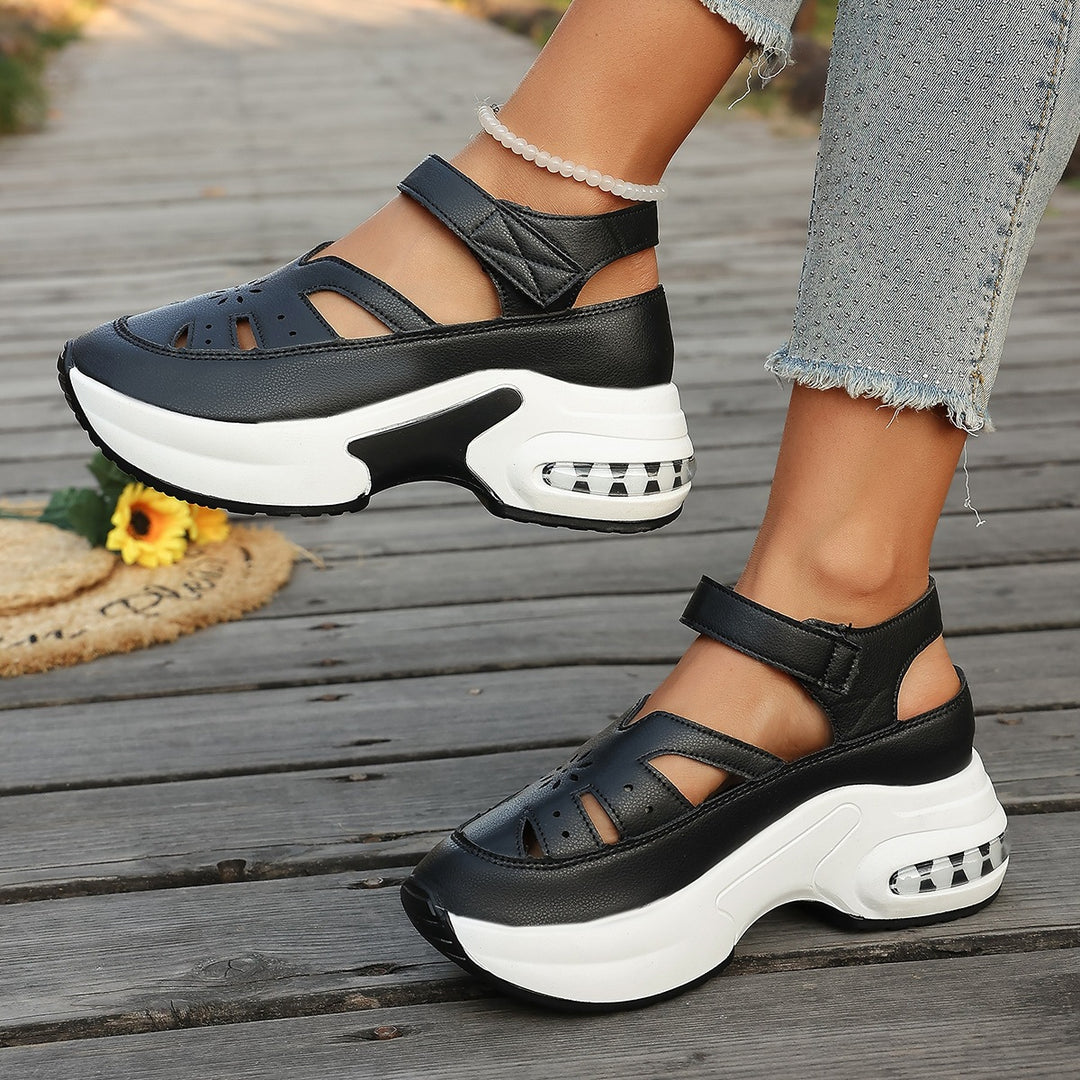 Damen Sportliche Schnürsandalen mit atmungsaktiver Oberkonstruktion EB