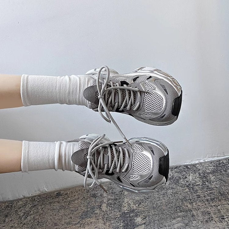 Damen Lauf- und Freizeitsneaker mit atmungsaktivem Obermaterial und gepolsterter Sohle EB