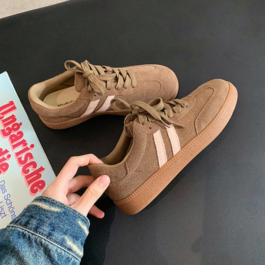 Damen Sneakers aus hochwertigem Wildleder mit sportlichem Schnürdesign EB