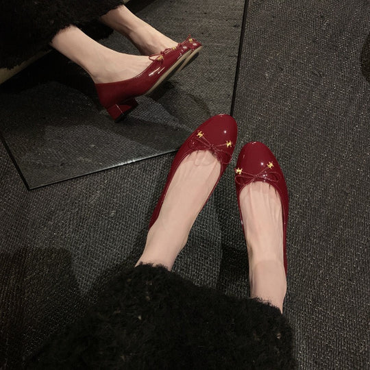 Damen Ballerinas mit feinem Schleifendetail und hochglänzender Oberfläche EB