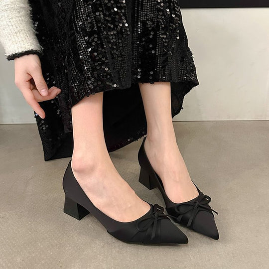 Damen elegante Spitzen High Heels mit dekorativem Schleifenakzent EB