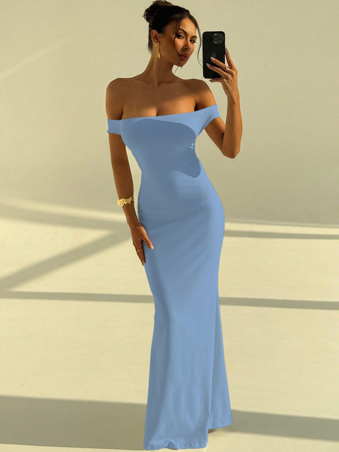 Damen Elegantes Off-Shoulder Maxikleid mit figurbetontem Schnitt EB