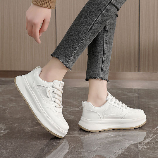 Damen Sportliche Sneakers mit strapazierfähigem Obermaterial und dämpfender Sohle EB