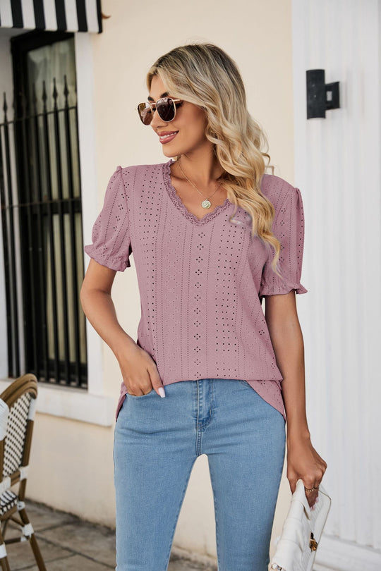 Damen Bluse mit luftigen Rüschen und durchbrochenem Design EB