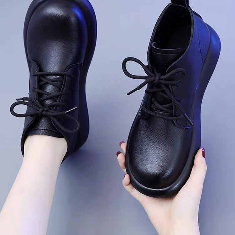Damen Bequeme Lederboots mit klassischem Design und robuster Sohle EB