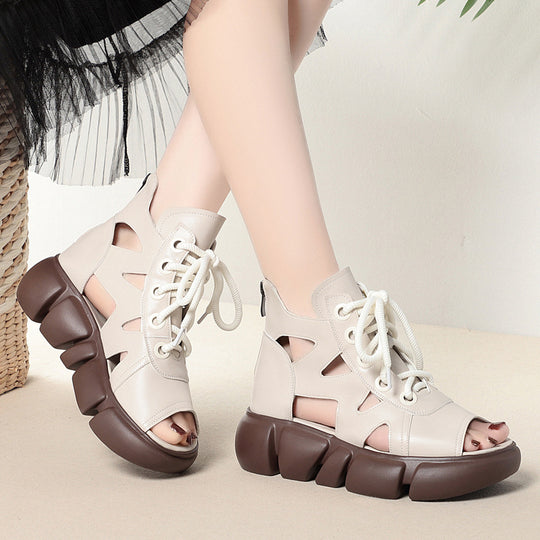 Damen Sportliche Sandalen mit luftiger Schnürung und robustem Blockabsatz EB