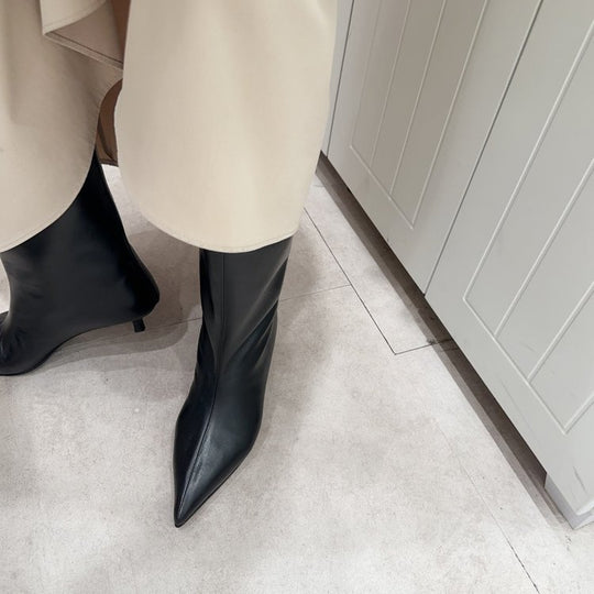 Damen elegante Stiefeletten mit spitzem Zehenbereich und geschmeidiger Lederoberfläche EB