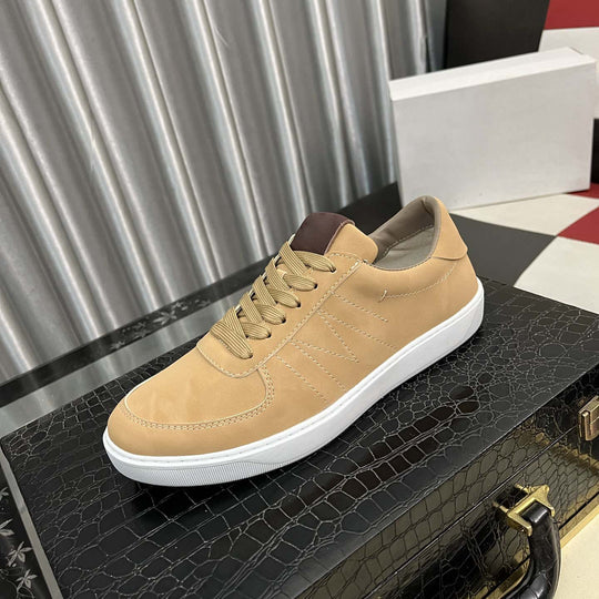 Herren lässige Leder Sneakers mit modischen Akzenten von EB