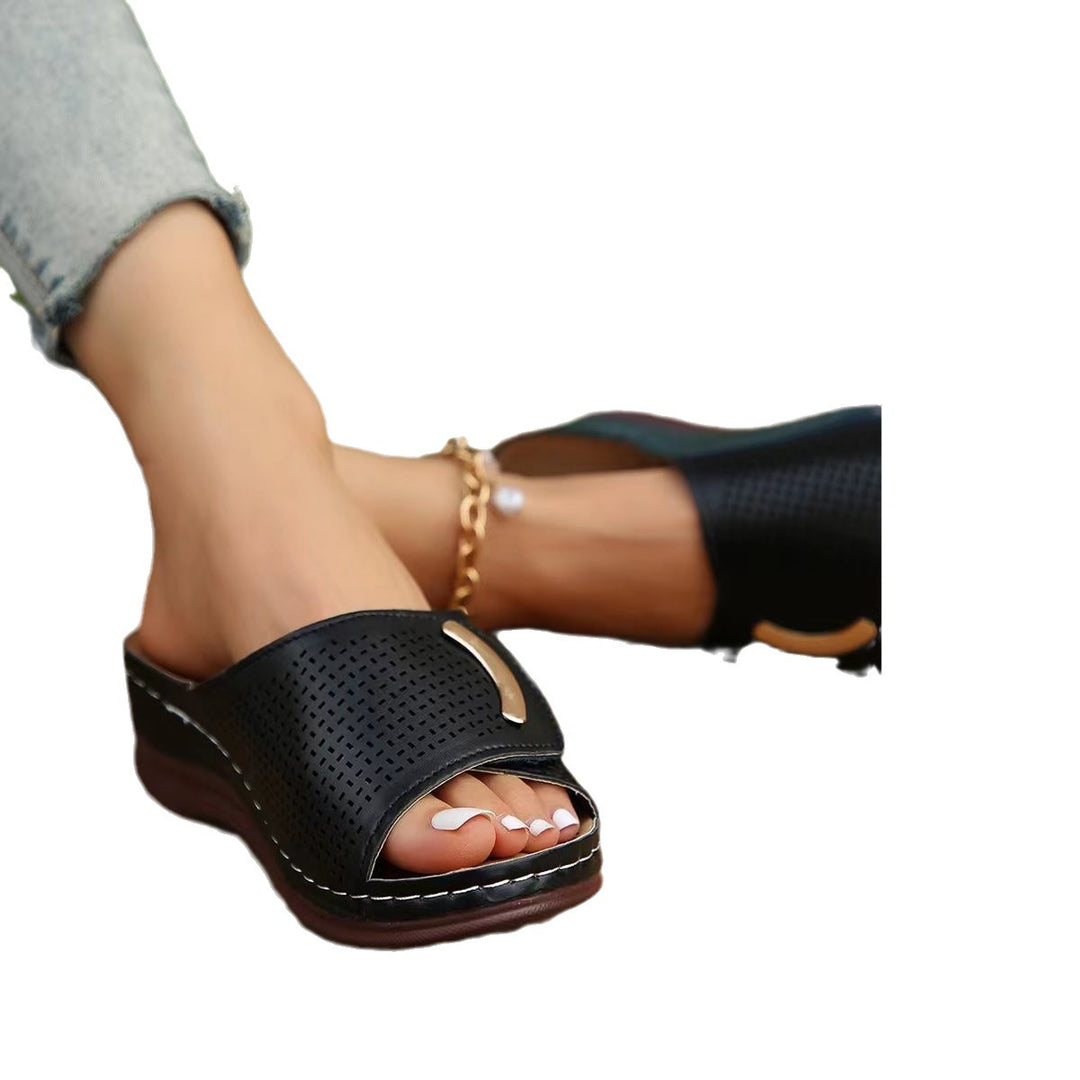 Damen atmungsaktive Pantoletten mit modischem perforierten Design und bequemer Sohle EB