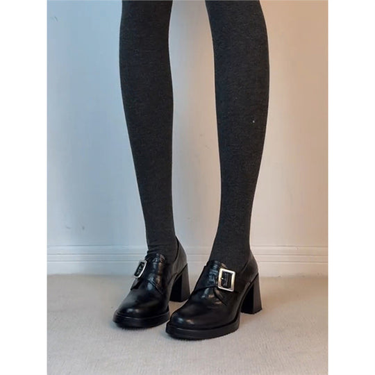 Damen Elegante Pumps mit komfortablem Blockabsatz und dekorativem Riemen EB