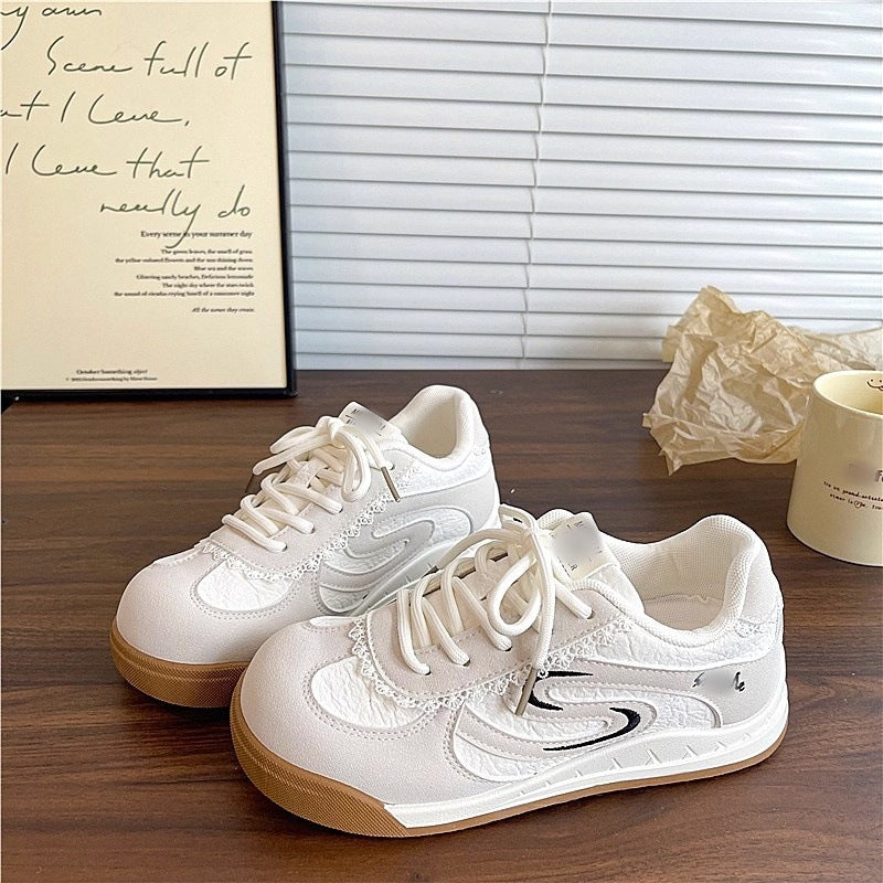 Damen Sneaker mit detailreicher Spitze und atmungsaktiver Struktur EB