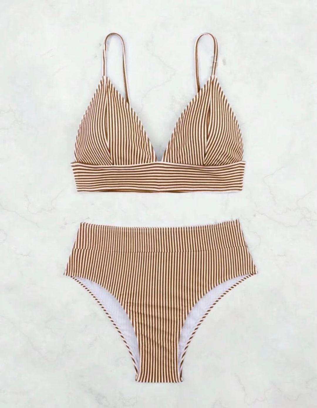 Damen Hochgeschnittener Bikini mit elegantem Streifenmuster EB