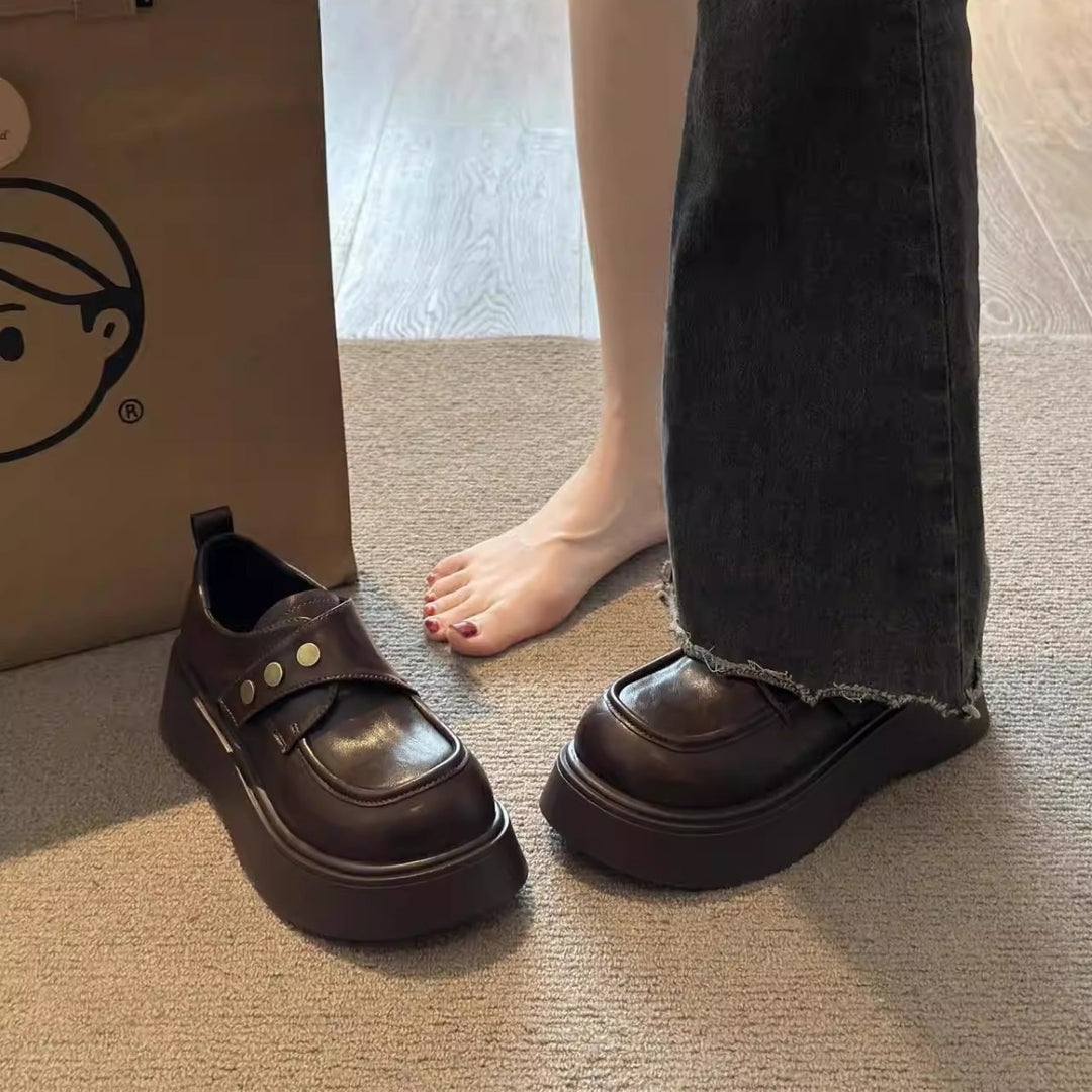Damen modische Chunky Loafers mit eleganten Metallknöpfen EB