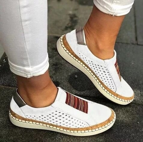 Damen perforierte Slipper-Sneaker mit Elastikeinsatz und Korkoptik-Plateau EB