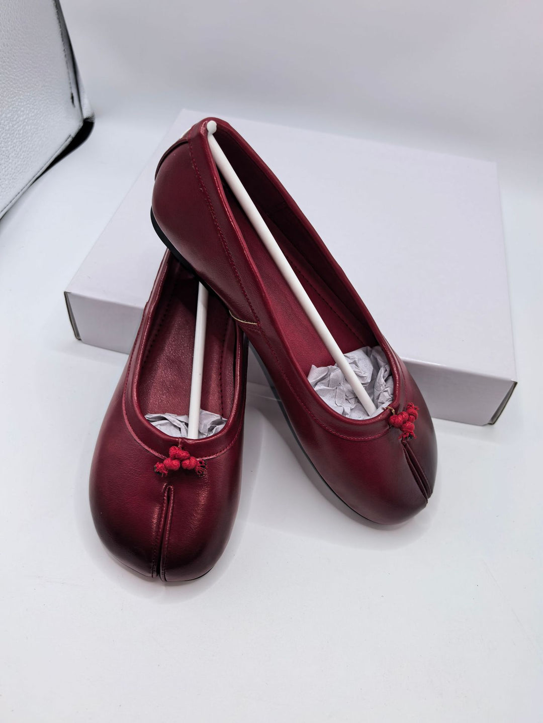 Damen elegante Ballerinas mit modischem Knotendetail EB