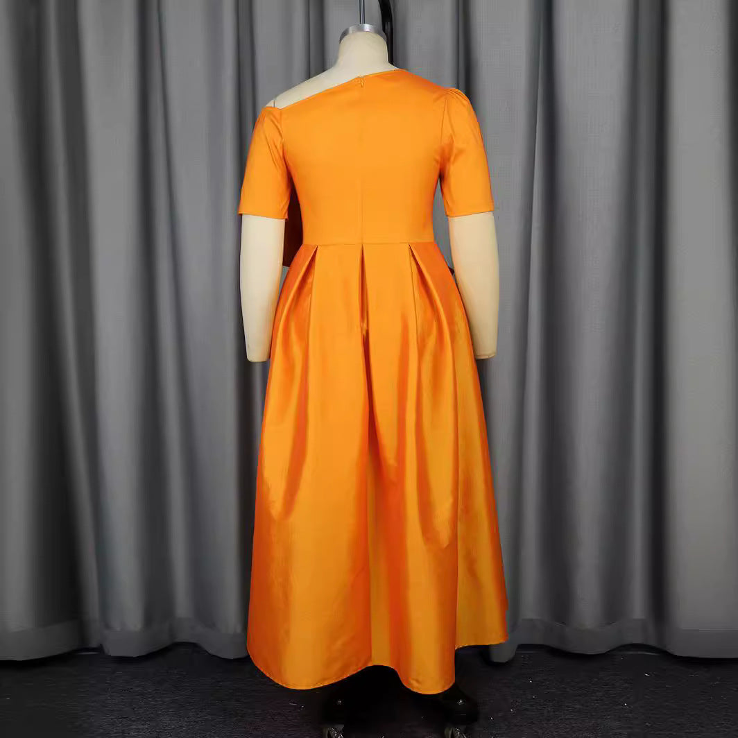 Damen Festliches Abendkleid mit asymmetrischem Ausschnitt und voluminösem Drapierungselement EB