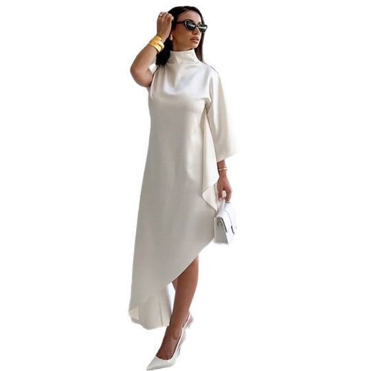 Damen Elegantes asymmetrisches Kleid mit hohem Kragen und seitlichem Schwung EB