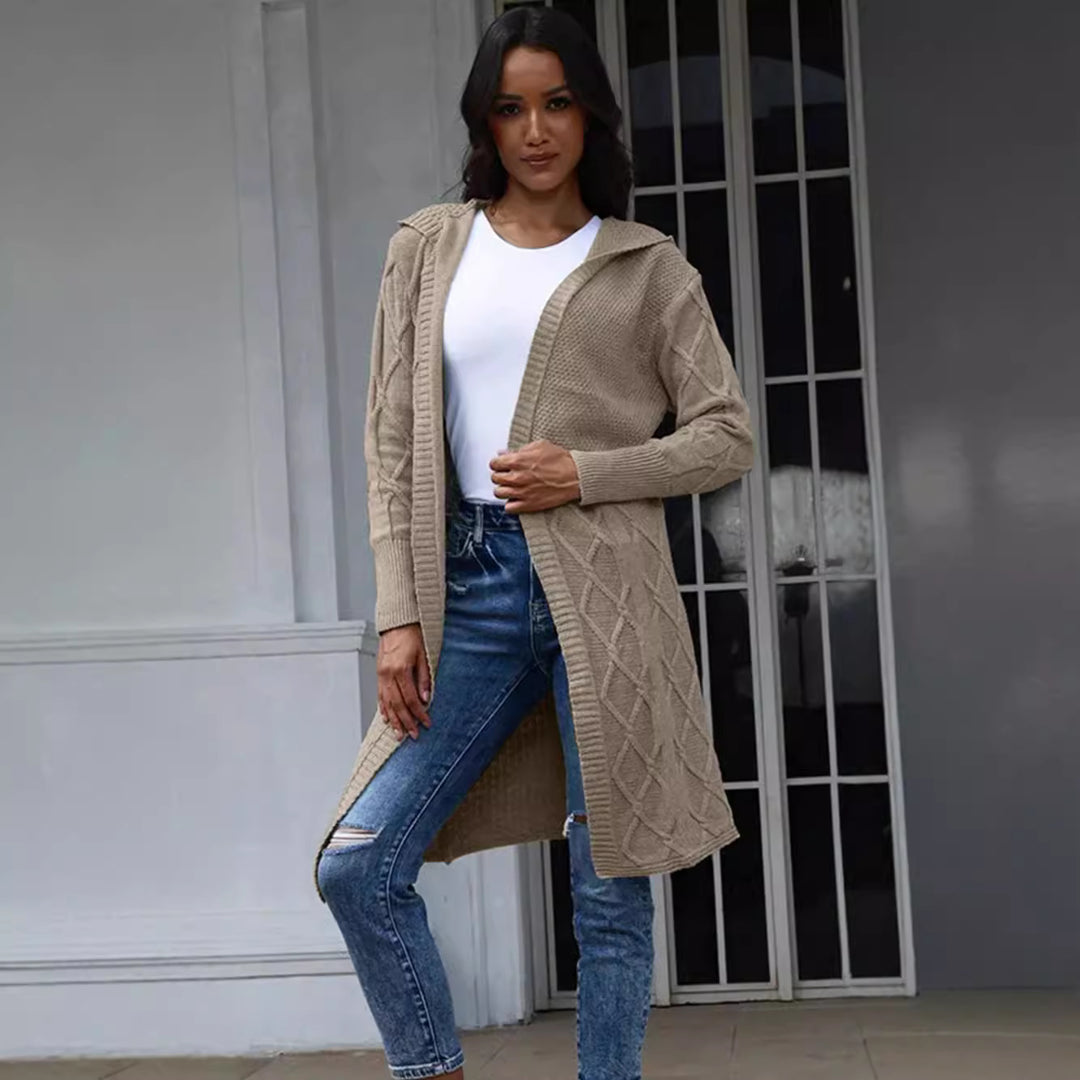 Damen Strickjacke mit Kapuze und stilvollem Zopfdesign EB