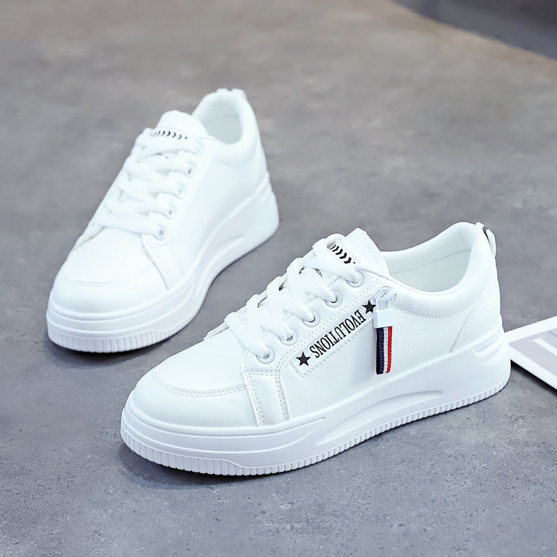 Damen Chunky Sneakers mit sportlichem Design und trendigen Akzenten EB