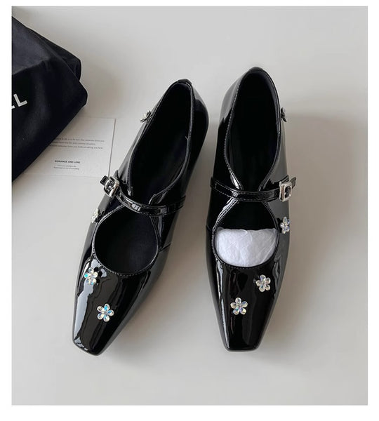 Damen elegante Mary Jane Schuhe mit floralen Details EB