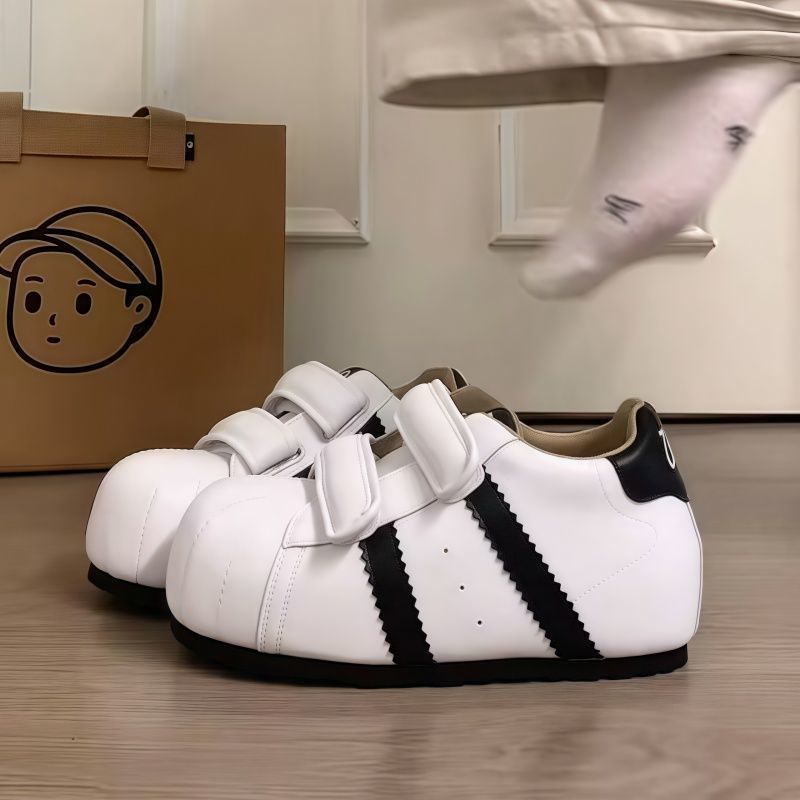 Damen Bequeme Sneakers mit doppeltem Klettverschluss und sportlichem Design EB