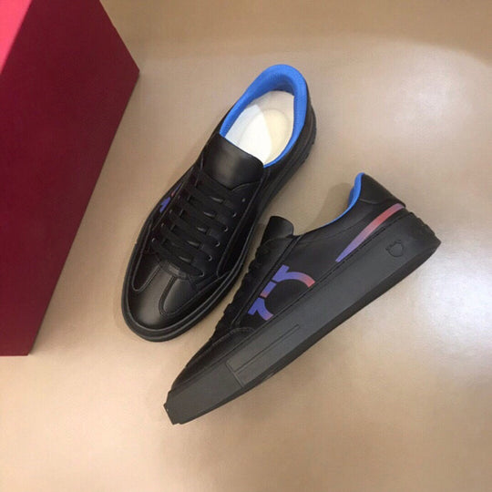 Damen Sportliche Sneakers mit deformierbaren Sohlen und atmungsaktivem Innenfutter EB
