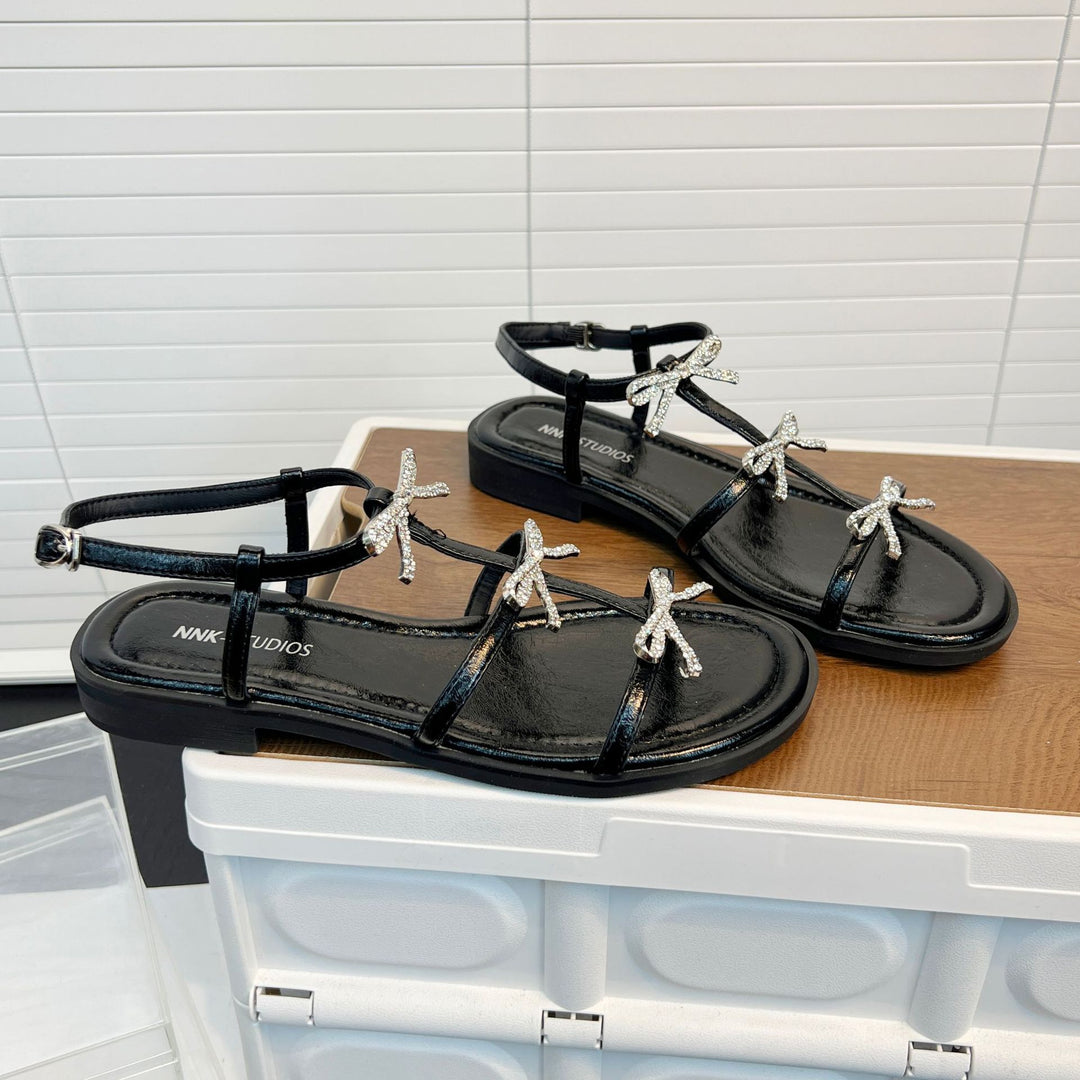 Damen Elegante Sandalen mit glitzernden Schleifen und verstellbarem Riemendesign EB