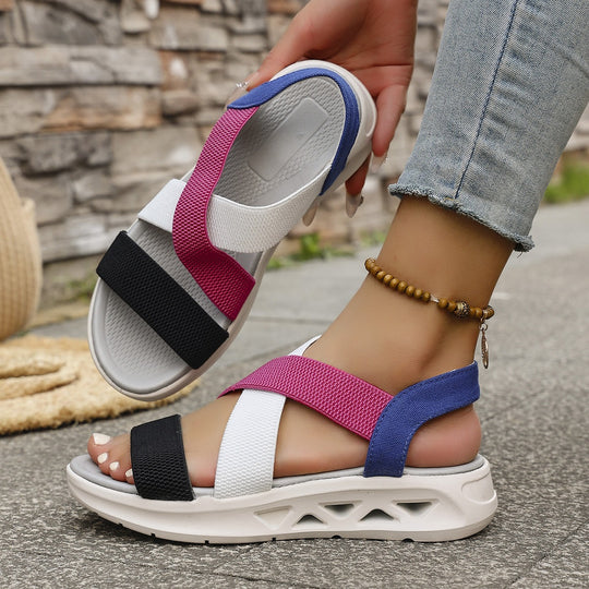 DamenSportliche Sandalen mit verstellbaren Riemen EB