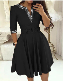 Damen Elegantes Wickelkleid mit Gittermuster und Taillengürtel EB