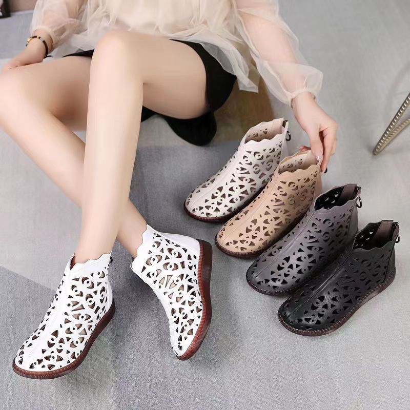 Damen elegante Clogs mit raffiniertem Lochmuster EB