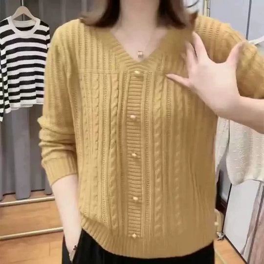 Damen Strickjacke mit feinem Zopfmuster und eleganten Perlenknöpfen EB