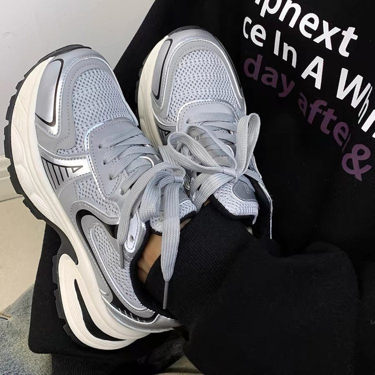 Damen Sportliche Laufschuhe mit atmungsaktiver Mesh-Oberfläche und dämpfender Sohle EB