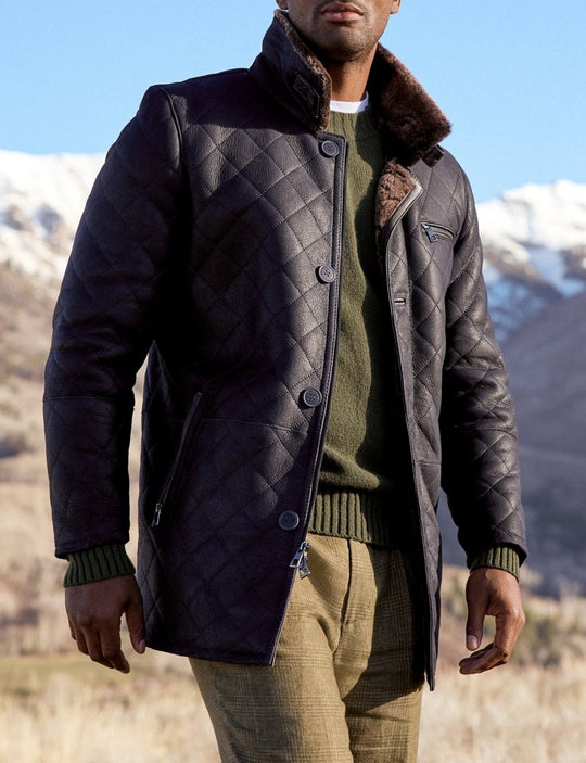 Herren Steppjacke mit luxuriösem Kunstfellkragen EB