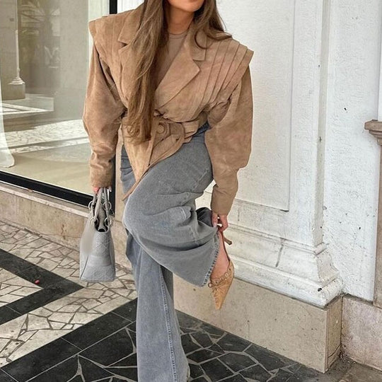 Damen Modische Wildlederjacke mit drapiertem Design und Taillengürtel EB