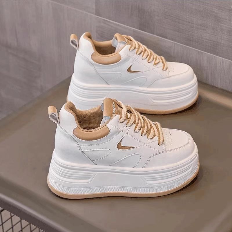 Damen Plateau Sneakers mit sportlichem Design und dämpfender Sohle EB