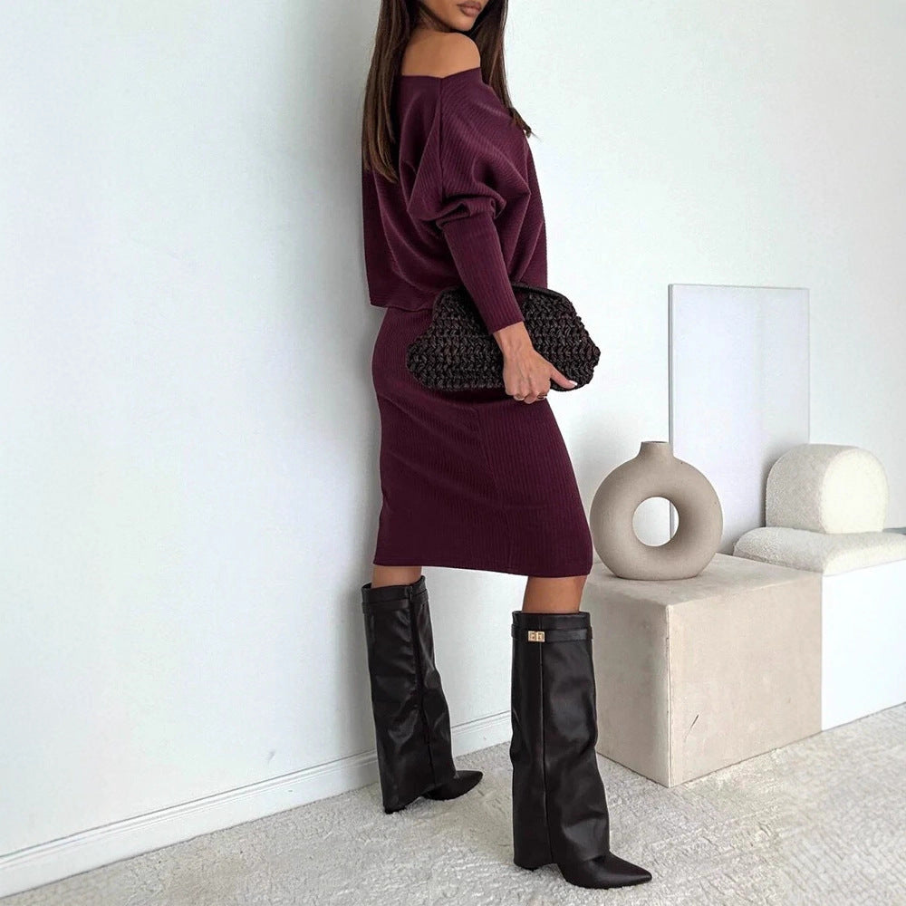 Damen Zweisitiges geripptes Strick-Set mit Off-Shoulder-Oversize-Pullover und tailliertem Midirock mit Seitenschlitz EB