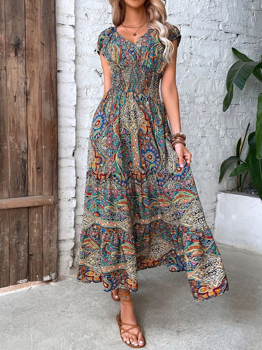 Damen Elegantes Maxikleid mit Floral- und Smock-Detail EB