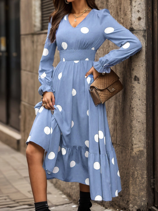 Damen Elegantes Maxi-Kleid mit modischem Punkte-Design und Taillenbetonung EB