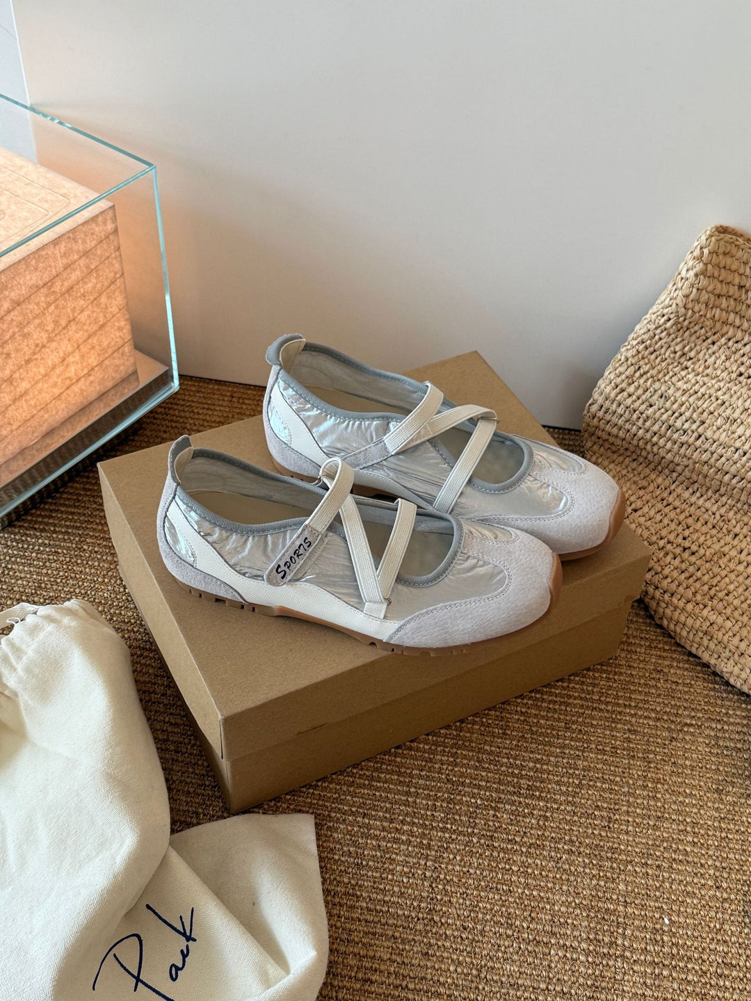 Damen Sportliche Ballerinas mit flexiblem Riemendesign und atmungsaktiver Sohle EB